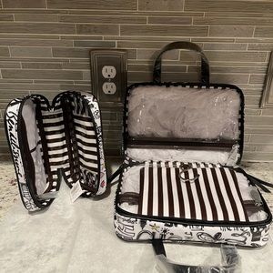 Large Hanging Weekender & Zip Around Jewelry Case
